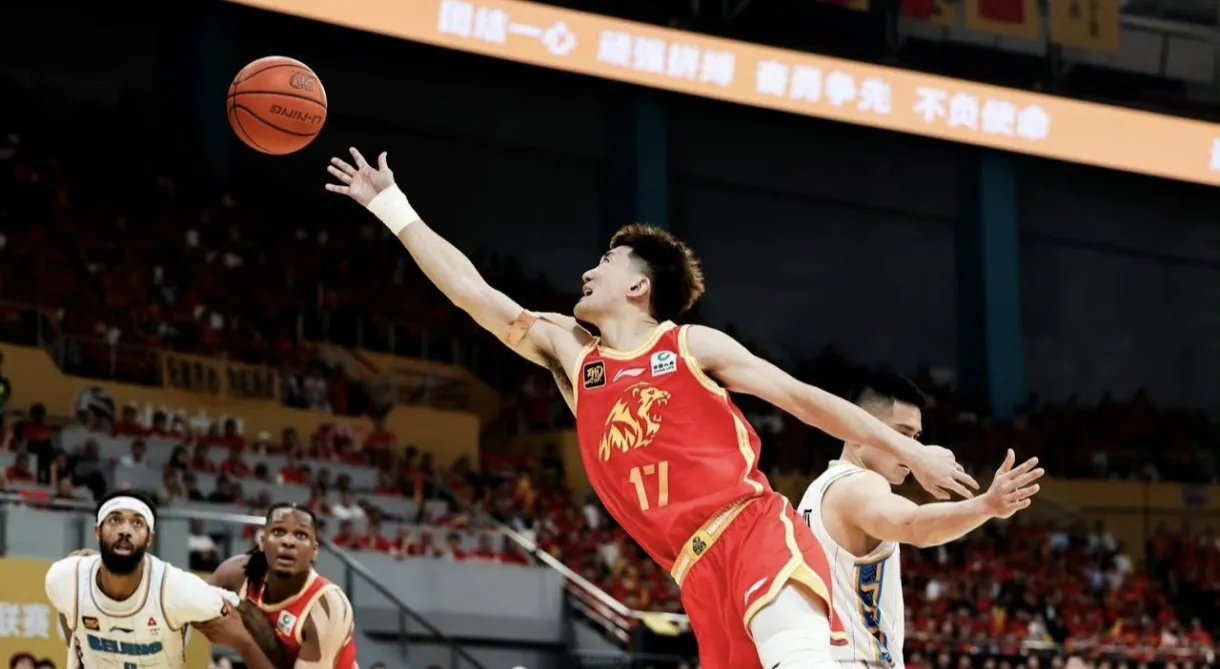 杭州疯狂狂笑,以大比分力克福州男篮的简单介绍 杭州疯狂狂笑,以大比分力克福州男篮的简单介绍