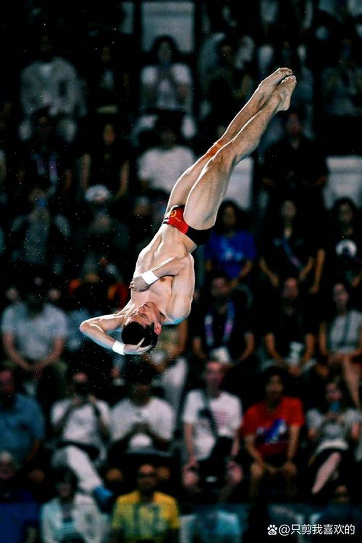 开云官网-哥伦比亚运动员在跳水比赛中夺冠