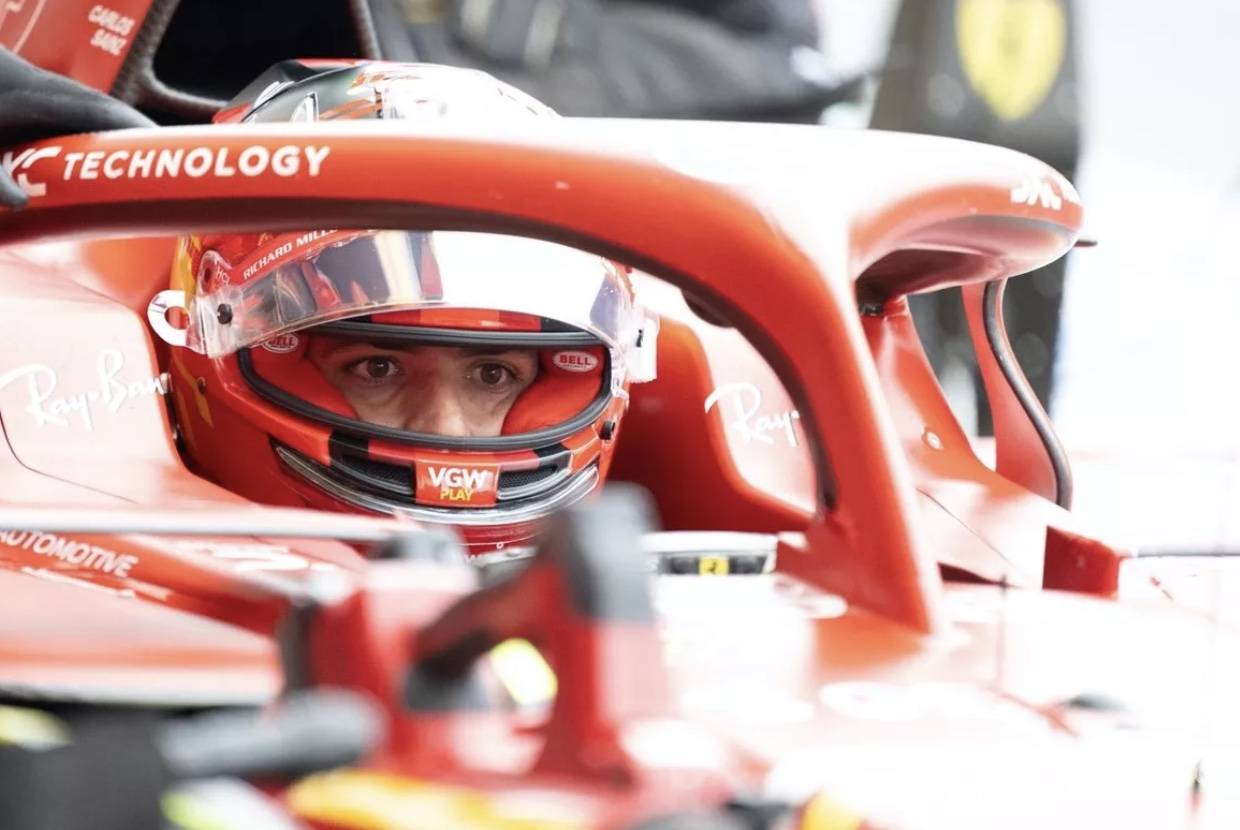 开云体育官网-包含梅赛德斯完胜红牛车队，塞恩斯惊艳四座的词条