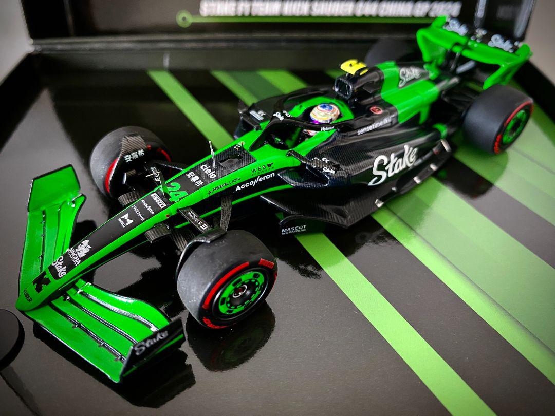 开云体育官网-阿斯顿马丁险胜雷诺车队，周冠宇惊艳四座的简单介绍