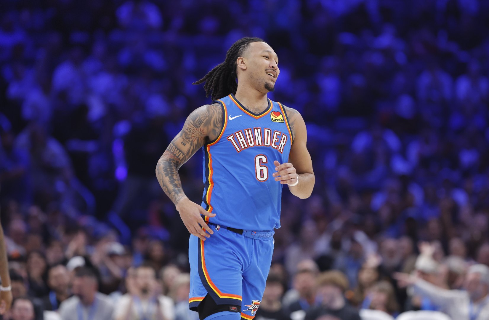 雷霆轻取猛龙,米切尔关键制胜 雷霆轻取猛龙,米切尔关键制胜