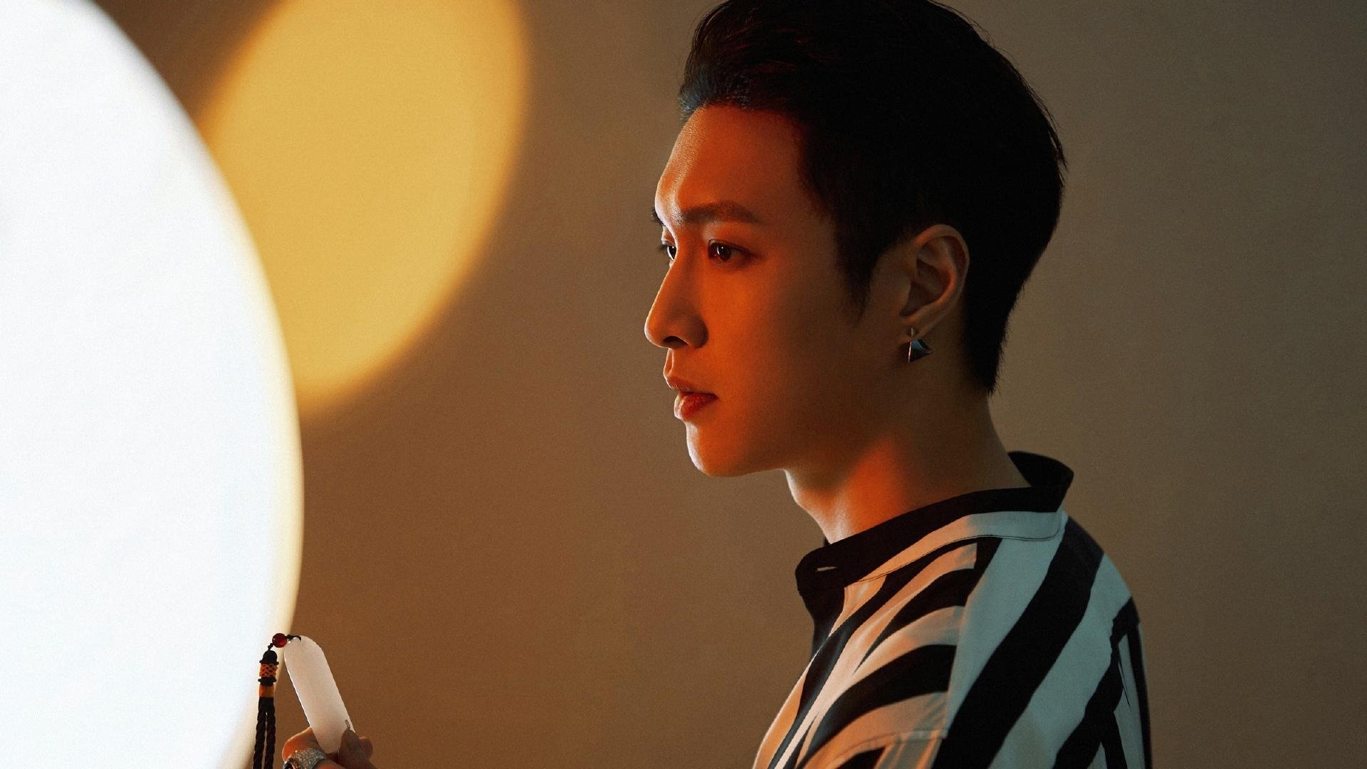 开云体育中国-唯一性的德甲争冠战之夜，小贾伦扛起一座城