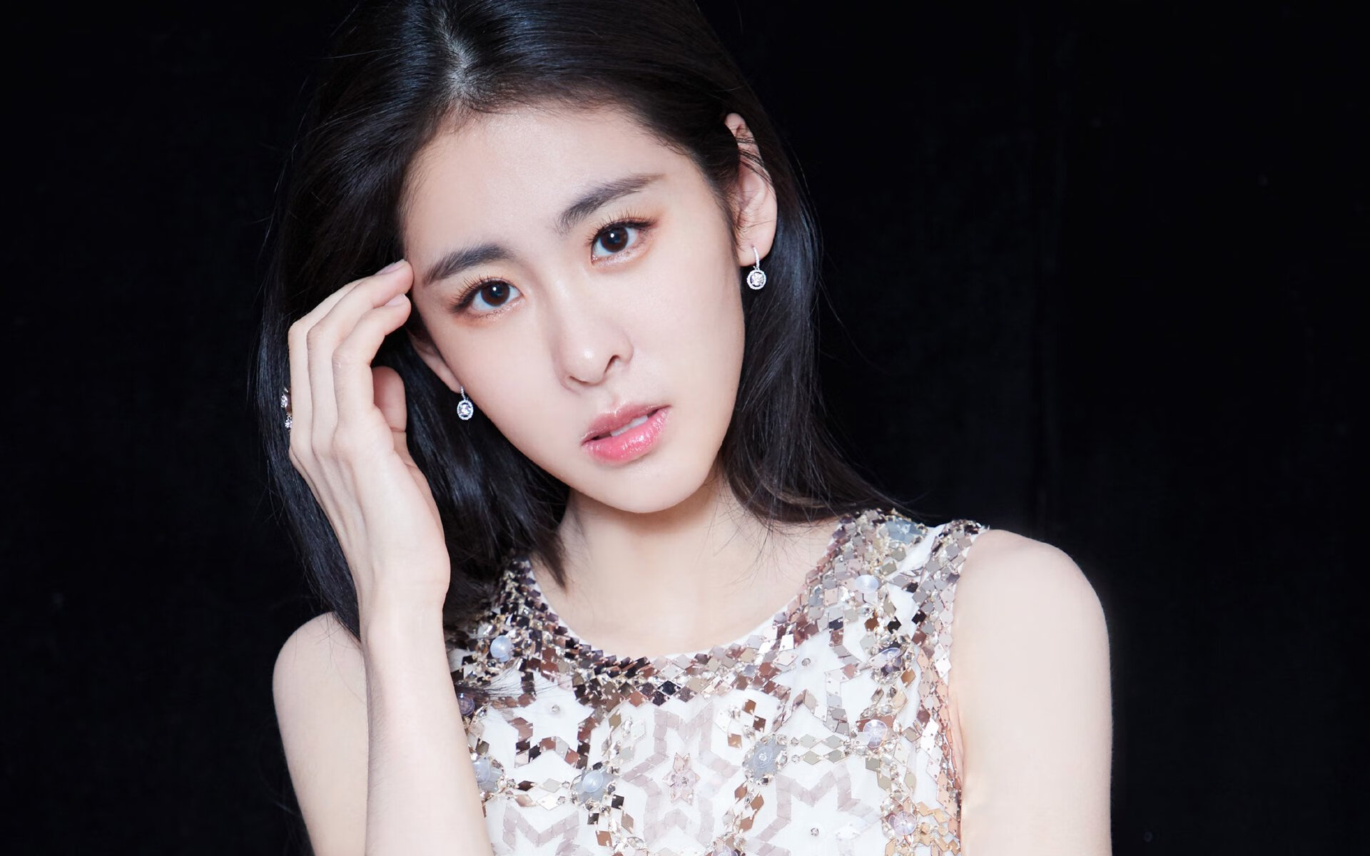 当金州勇士空降世界杯，一场虚构的篮球霸权对话