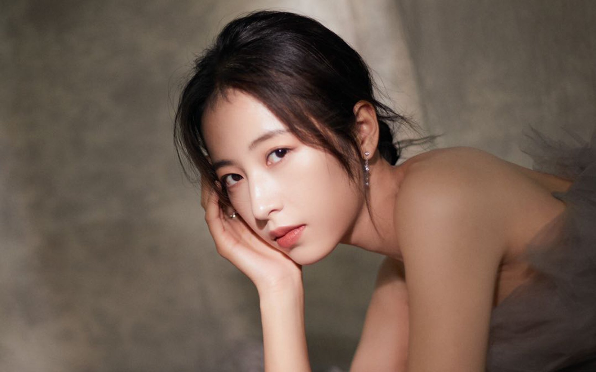 开云APP-我来为你创作这篇融合体育与文化的独特文章