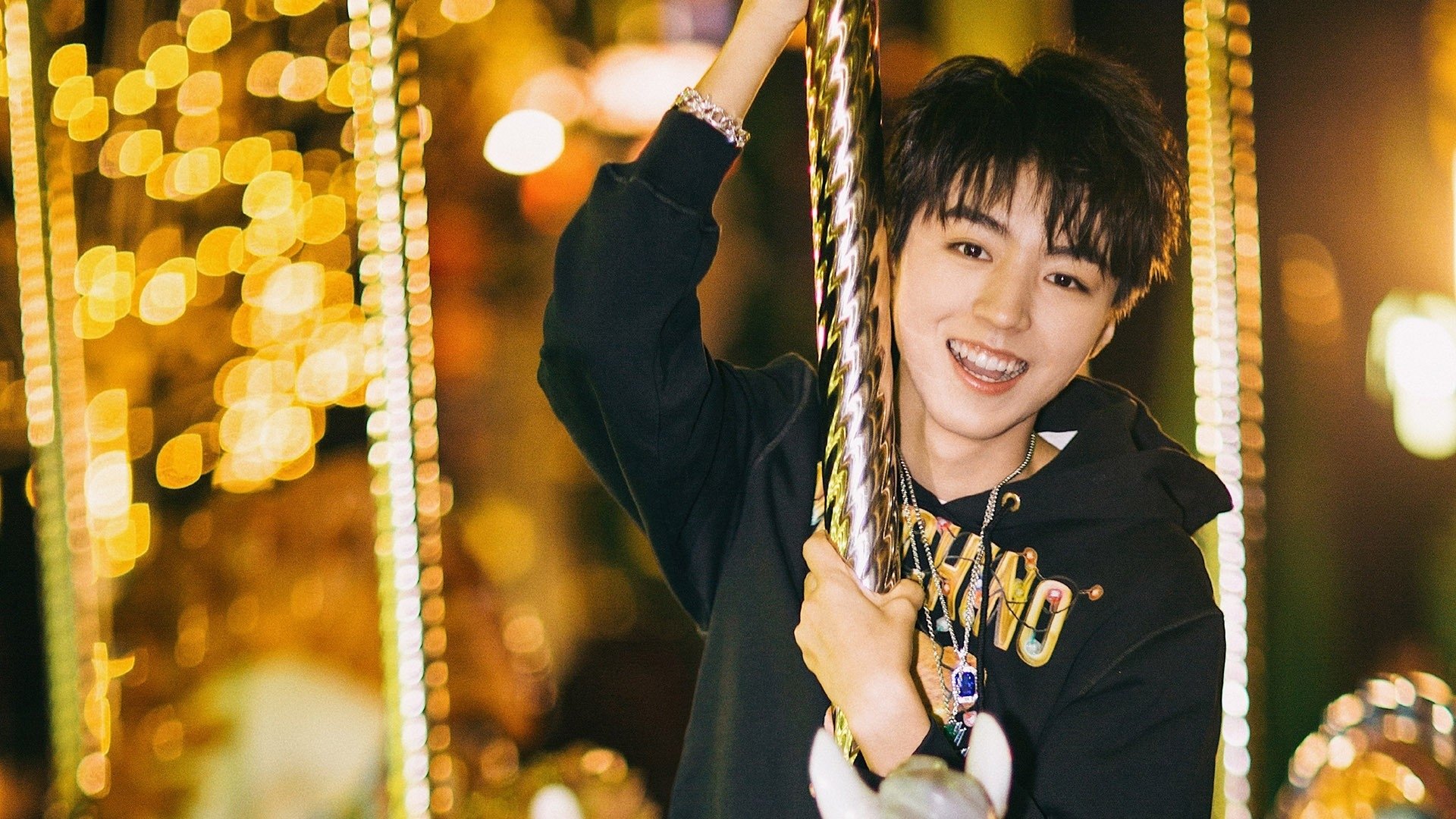 东方巨人铁锁凤凰城，上海队跨越太平洋的正名之战，布克独取38分成关键先生