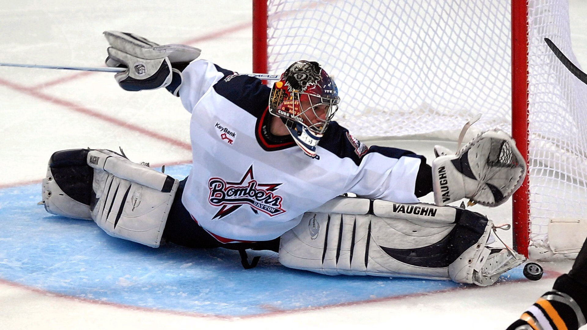 勇士力克老鹰，马克西在美加墨世界杯接管比赛，闪耀足球新时代