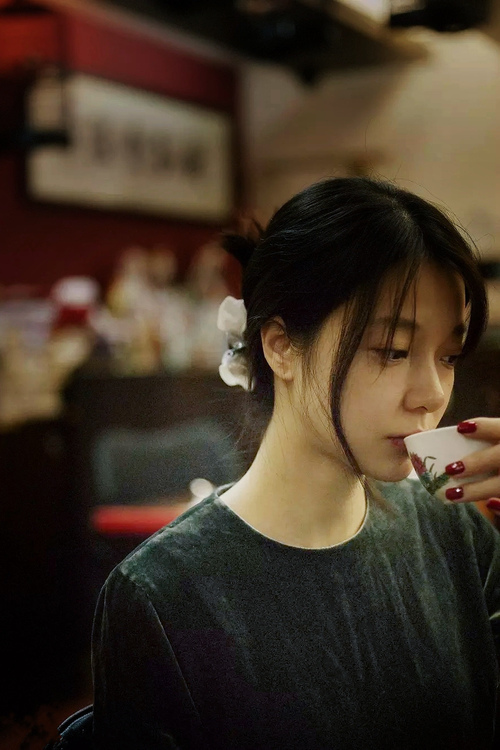 开云下载-蓝衣孤影,德容的沉默统治与奥地利在2026世界杯C组的战术革命